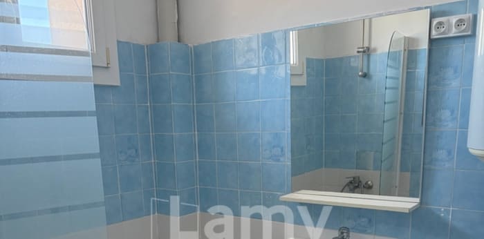 Image 9 sur 9 - Appartement  ·  Location · St Chamas (13250) · 4 pièces · 68m²