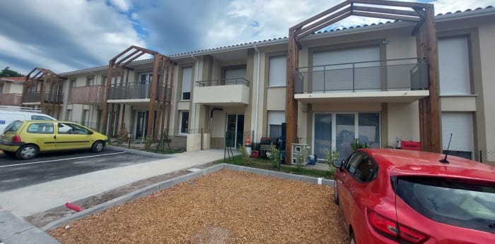 Image 11 sur 11 - Appartement  ·  Location · St Andre De Cubzac (33240) · 1 pièce · 28m²