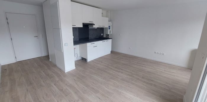 Image 5 sur 11 - Appartement  ·  Location · St Andre De Cubzac (33240) · 1 pièce · 28m²