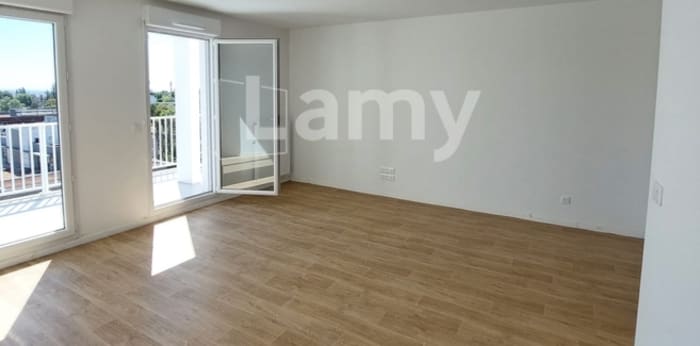 Image 1 sur 8 - Appartement  ·  Location · Dijon (21000) · 1 pièce · 32m²