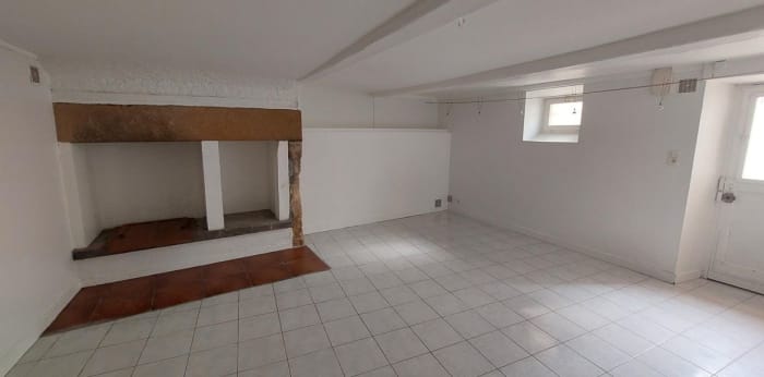 Image 4 sur 8 - Appartement  ·  Location · Issoire (63500) · 1 pièce · 45m²