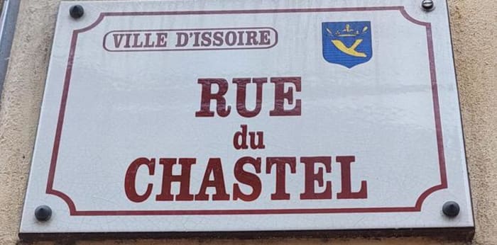 Image 1 sur 8 - Appartement  ·  Location · Issoire (63500) · 1 pièce · 45m²