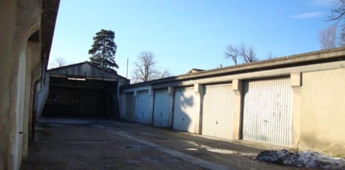 Image 1 sur 1 - Parking/box  ·  Location · Orange (84100) · 16m²