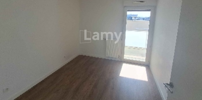 Image 5 sur 6 - Appartement  ·  Location · Merignac (33700) · 3 pièces · 66m²