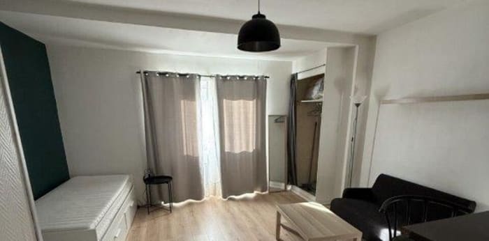 Image 14 sur 19 - Appartement  ·  Location · Orleans (45000) · 1 pièce · 26m²