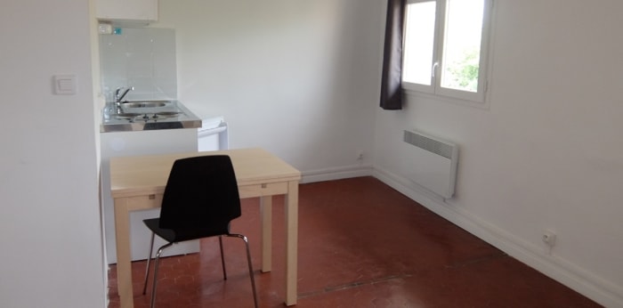 Image 8 sur 10 - Appartement  ·  Location · Aix En Provence (13100) · 1 pièce · 20m²