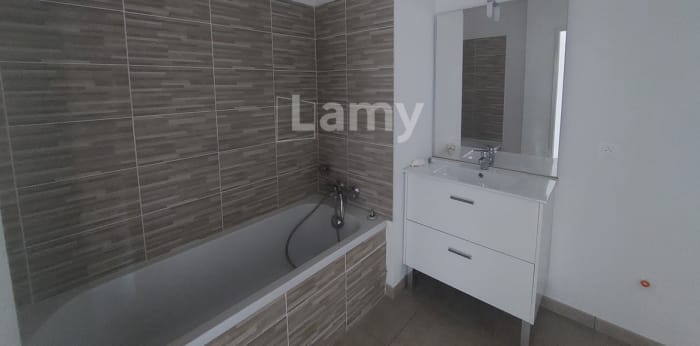 Image 22 sur 25 - Appartement  ·  Location · Valenciennes (59300) · 3 pièces · 67m²