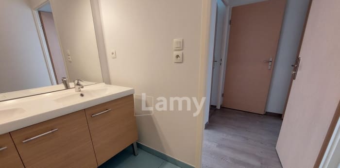 Image 6 sur 15 - Appartement  ·  Location · Besancon (25000) · 4 pièces · 85m²