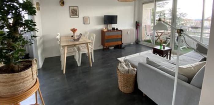 Image 5 sur 6 - Appartement  ·  Location · Villefranche Sur Saone (69400) · 2 pièces · 47m²