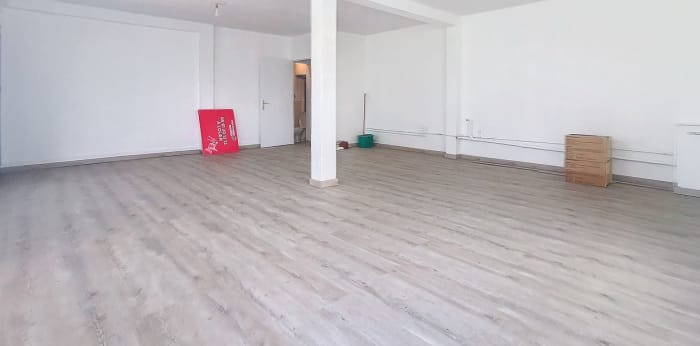 Image 3 sur 9 - Local  ·  Location · Toulouse (31200) · 1 pièce · 43m²