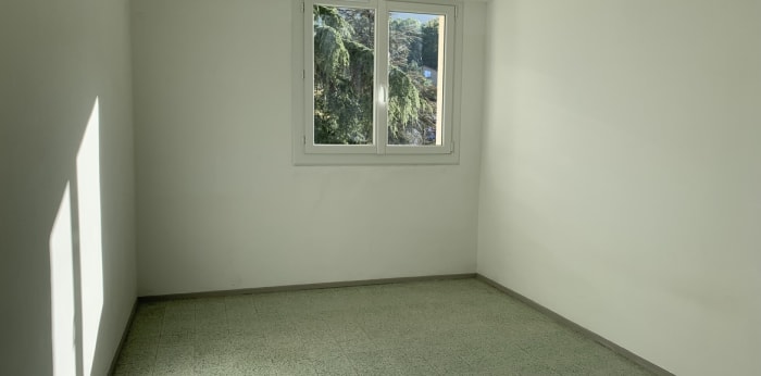 Image 4 sur 8 - Appartement  ·  Location · Digne Les Bains (04000) · 3 pièces · 52m²