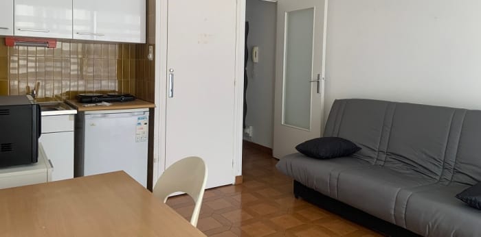 Image 1 sur 7 - Appartement  ·  Location · Grenoble (38000) · 1 pièce · 18m²