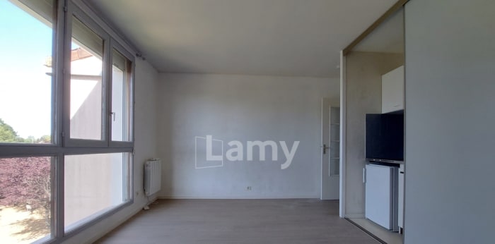 Image 2 sur 11 - Appartement  ·  Location · Limoges (87000) · 2 pièces · 32m²