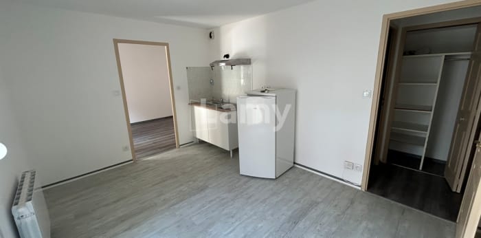 Image 2 sur 7 - Appartement  ·  Location · Besancon (25000) · 1 pièce · 30m²