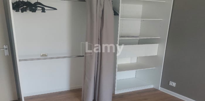 Image 7 sur 12 - Appartement  ·  Location · Nimes (30900) · 2 pièces · 38m²