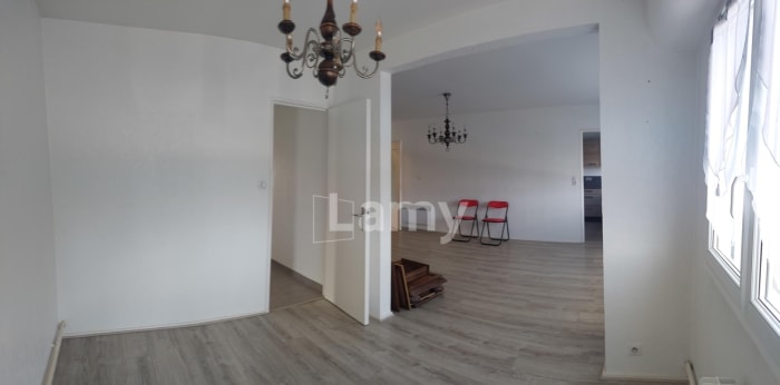 Image 4 sur 12 - Appartement  ·  Location · St Max (54130) · 4 pièces · 87m²