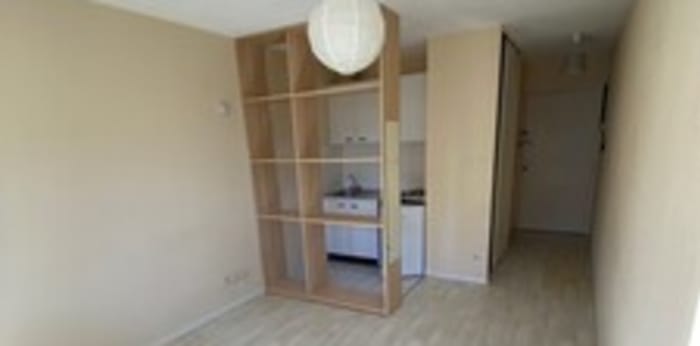 Image 2 sur 5 - Appartement  ·  Location · Dijon (21000) · 1 pièce · 20m²