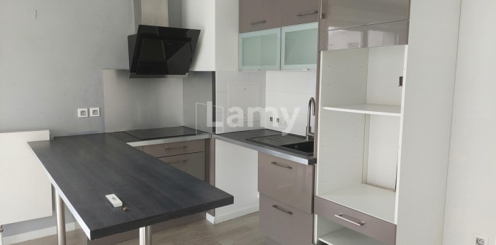 Image 2 sur 7 - Appartement  ·  Location · Cergy (95800) · 2 pièces · 43m²