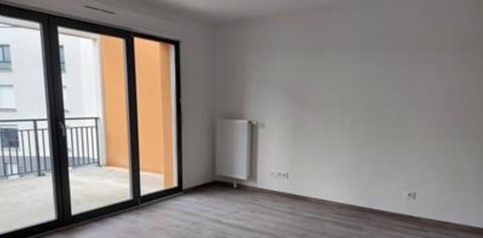 Image 2 sur 5 - Appartement  ·  Location · Reims (51100) · 2 pièces · 40m²