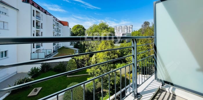 Image 5 sur 6 - Appartement  ·  Location · Nantes (44100) · 2 pièces · 43m²
