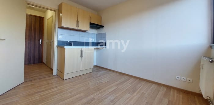 Image 2 sur 7 - Appartement  ·  Location · St Saulve (59880) · 1 pièce · 15m²