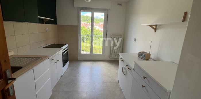 Image 5 sur 9 - Appartement  ·  Location · Lons Le Saunier (39000) · 4 pièces · 78m²