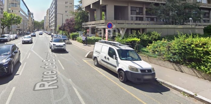 Image 2 sur 3 - Parking/box  ·  Location · Lyon (69003) · 20m²
