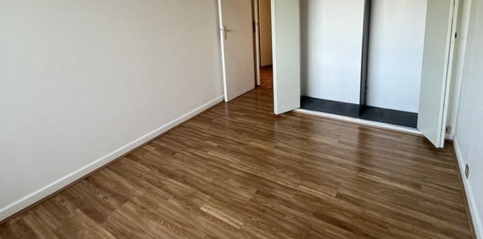 Image 10 sur 11 - Appartement  ·  Location · Dijon (21000) · 2 pièces · 51m²