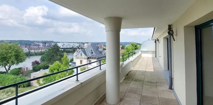 Image 11 sur 15 - Appartement  ·  Location · Compiegne (60200) · 5 pièces · 131m²