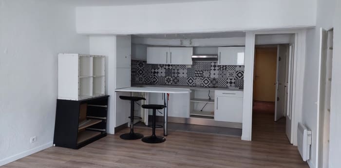 Image 6 sur 30 - Appartement  ·  Location · Sisteron (04200) · 1 pièce · 30m²