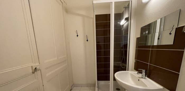Image 5 sur 5 - Appartement  ·  Location · Villeurbanne (69100) · 2 pièces · 59m²
