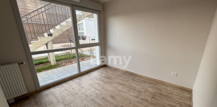 Image 7 sur 12 - Appartement  ·  Location · Dijon (21000) · 2 pièces · 37m²