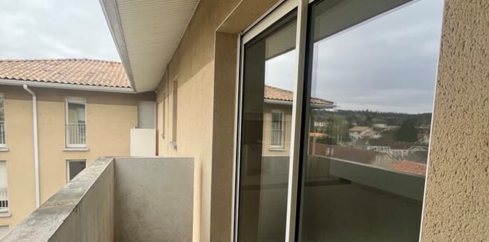 Image 1 sur 30 - Appartement  ·  Location · Angouleme (16000) · 2 pièces · 49m²