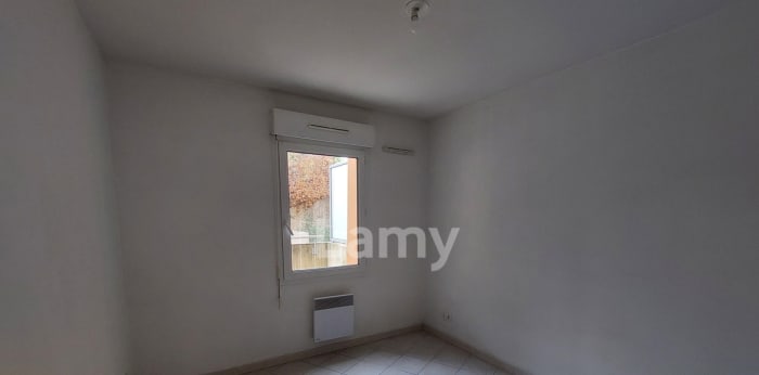 Image 12 sur 19 - Appartement  ·  Location · Nimes (30900) · 2 pièces · 44m²