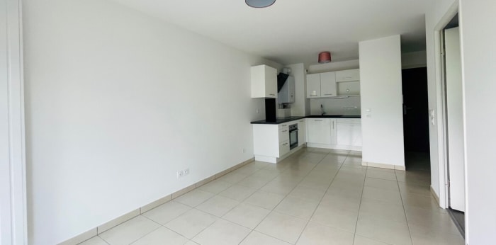 Image 2 sur 9 - Appartement  ·  Location · La Ravoire (73490) · 2 pièces · 41m²