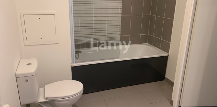 Image 2 sur 6 - Appartement  ·  Location · Cergy (95800) · 2 pièces · 46m²