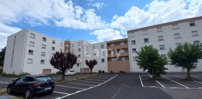 Image 2 sur 6 - Appartement  ·  Location · Clermont Ferrand (63000) · 1 pièce · 19m²