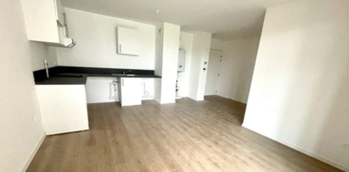 Image 3 sur 8 - Appartement  ·  Location · Compiegne (60200) · 2 pièces · 42m²