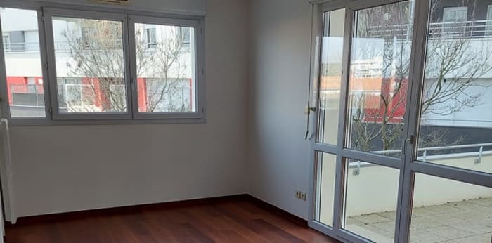Image 2 sur 9 - Appartement  ·  Location · La Roche Sur Yon (85000) · 2 pièces · 42m²