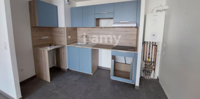 Image 2 sur 5 - Appartement  ·  Location · Royan (17200) · 2 pièces · 45m²