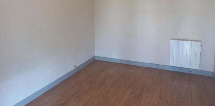 Image 4 sur 6 - Appartement  ·  Location · Reims (51100) · 2 pièces · 47m²