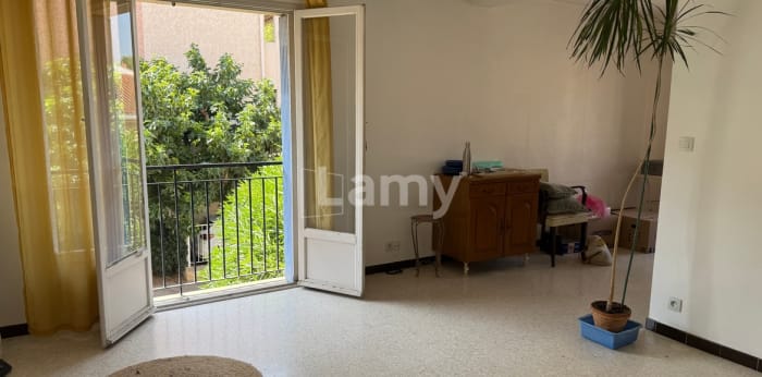Image 2 sur 10 - Appartement  ·  Location · Salon De Provence (13300) · 2 pièces · 64m²