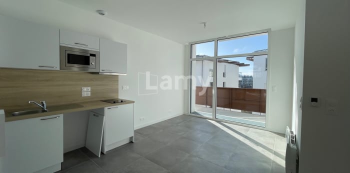 Image 2 sur 6 - Appartement  ·  Location · St Malo (35400) · 2 pièces · 35m²