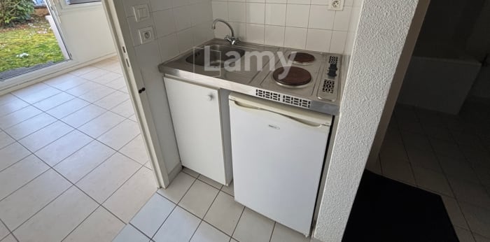 Image 8 sur 10 - Appartement  ·  Location · Dijon (21000) · 1 pièce · 19m²