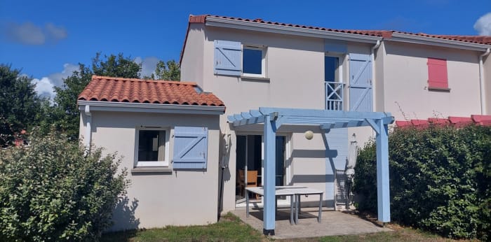 Image 1 sur 10 - Maison/villa  ·  Location · Talmont St Hilaire (85440) · 4 pièces · 55m²