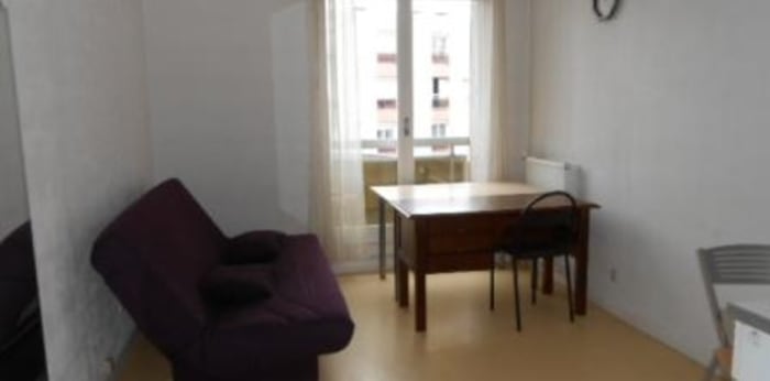 Image 1 sur 4 - Appartement  ·  Location · Clermont Ferrand (63000) · 1 pièce · 18m²