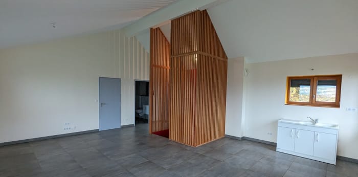 Image 8 sur 9 - Maison/villa  ·  Location · Chille (39570) · 6 pièces · 116m²
