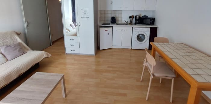 Image 5 sur 8 - Appartement  ·  Location · La Roche Sur Yon (85000) · 1 pièce · 24m²