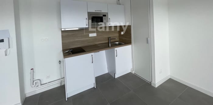 Image 5 sur 8 - Appartement  ·  Location · St Malo (35400) · 2 pièces · 41m²