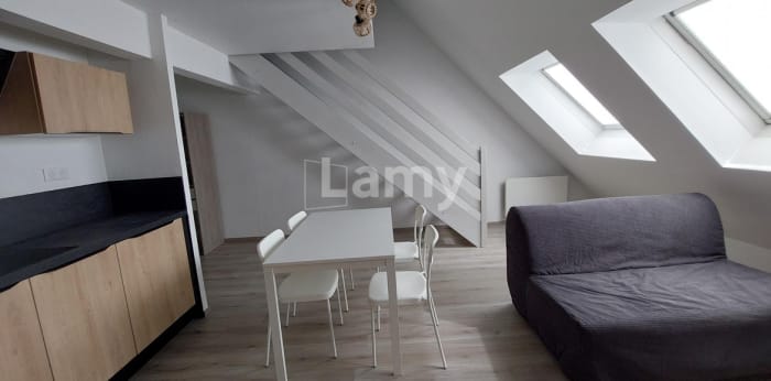 Image 1 sur 17 - Appartement  ·  Location · Besancon (25000) · 2 pièces · 37m²